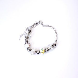 • the bauble & beads bracelet